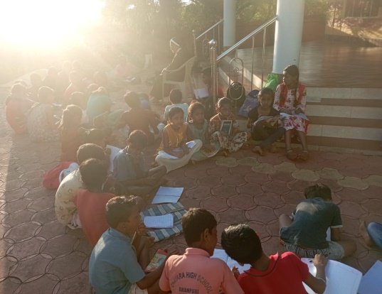 Non Formal Classes Image